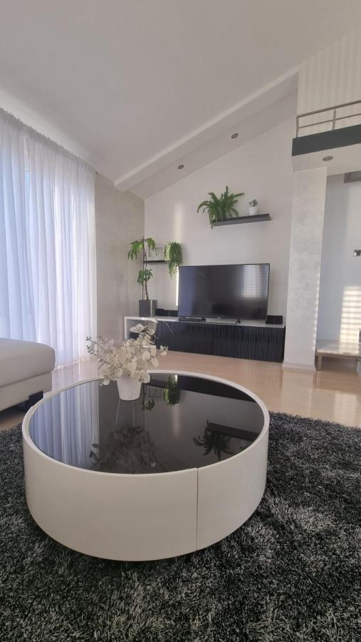 Dream Apartment Podstrana Luaran gambar