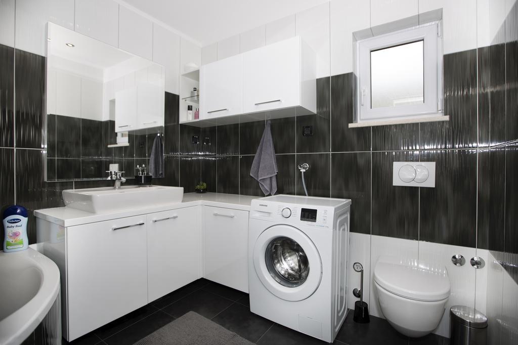 Dream Apartment Podstrana Luaran gambar